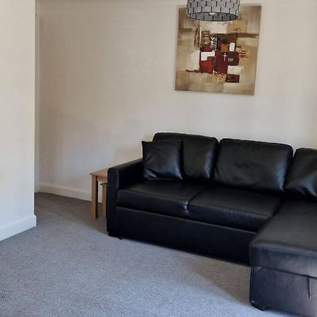 Greenhithe Cosy Apartment, Netflix And Sport Channels Exteriör bild