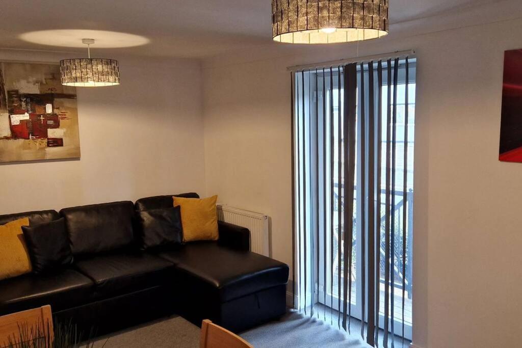 Greenhithe Cosy Apartment, Netflix And Sport Channels Exteriör bild